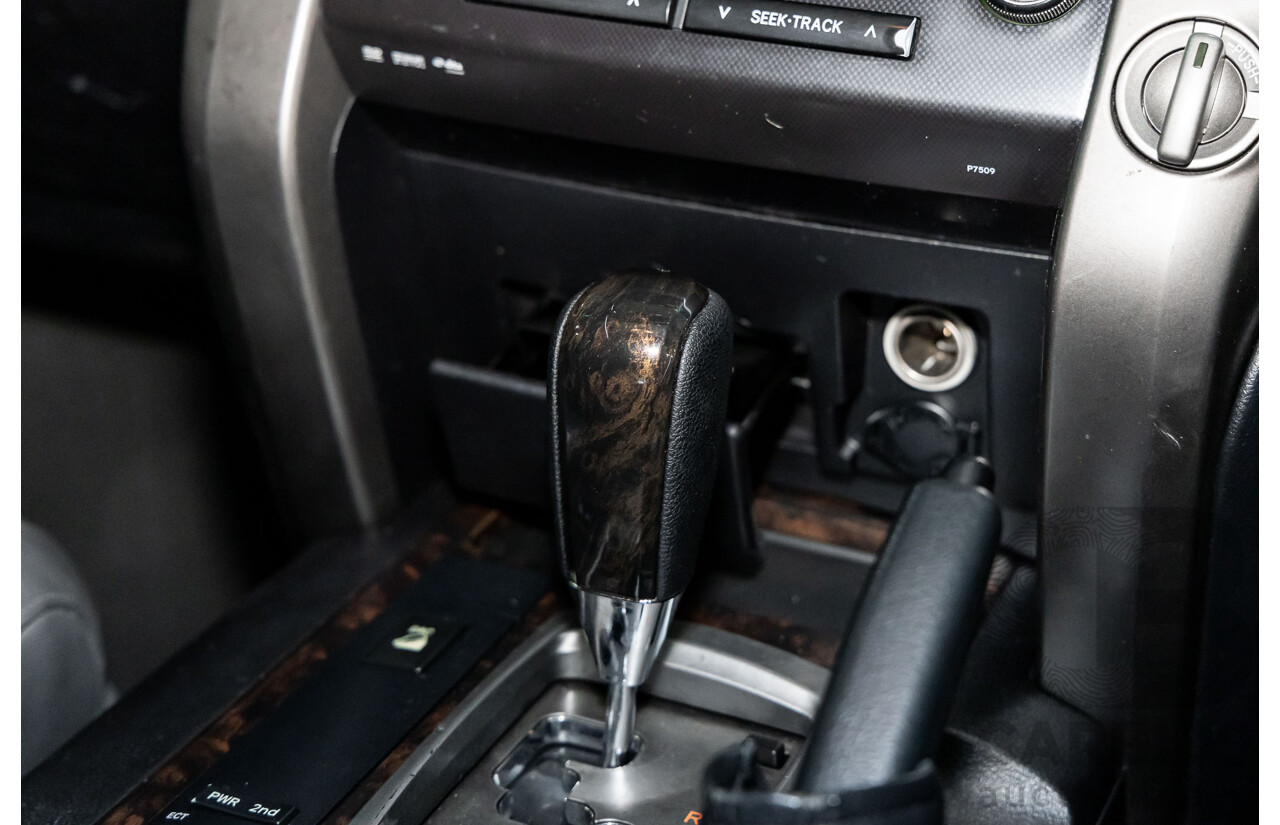 1/2008 Toyota Landcruiser Sahara (4x4) VDJ200R 4d Wagon Crystal Pearl Turbo Diesel V8 4.5L - 7 Seater