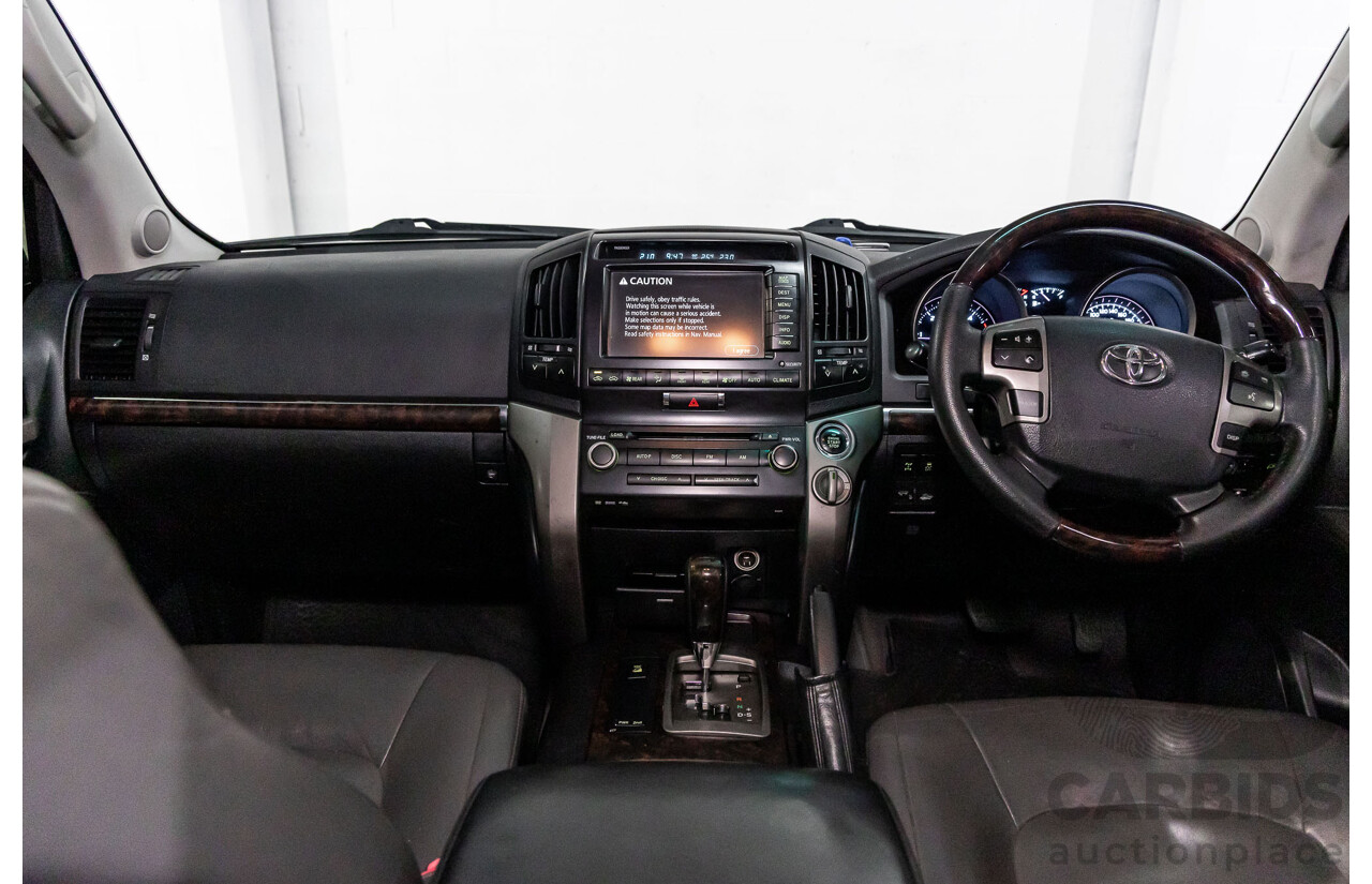 1/2008 Toyota Landcruiser Sahara (4x4) VDJ200R 4d Wagon Crystal Pearl Turbo Diesel V8 4.5L - 7 Seater