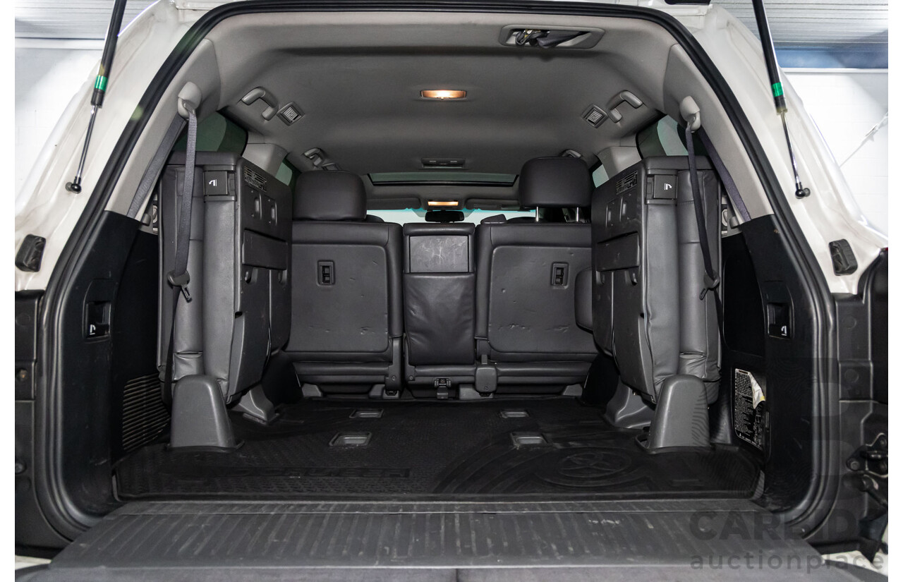 1/2008 Toyota Landcruiser Sahara (4x4) VDJ200R 4d Wagon Crystal Pearl Turbo Diesel V8 4.5L - 7 Seater