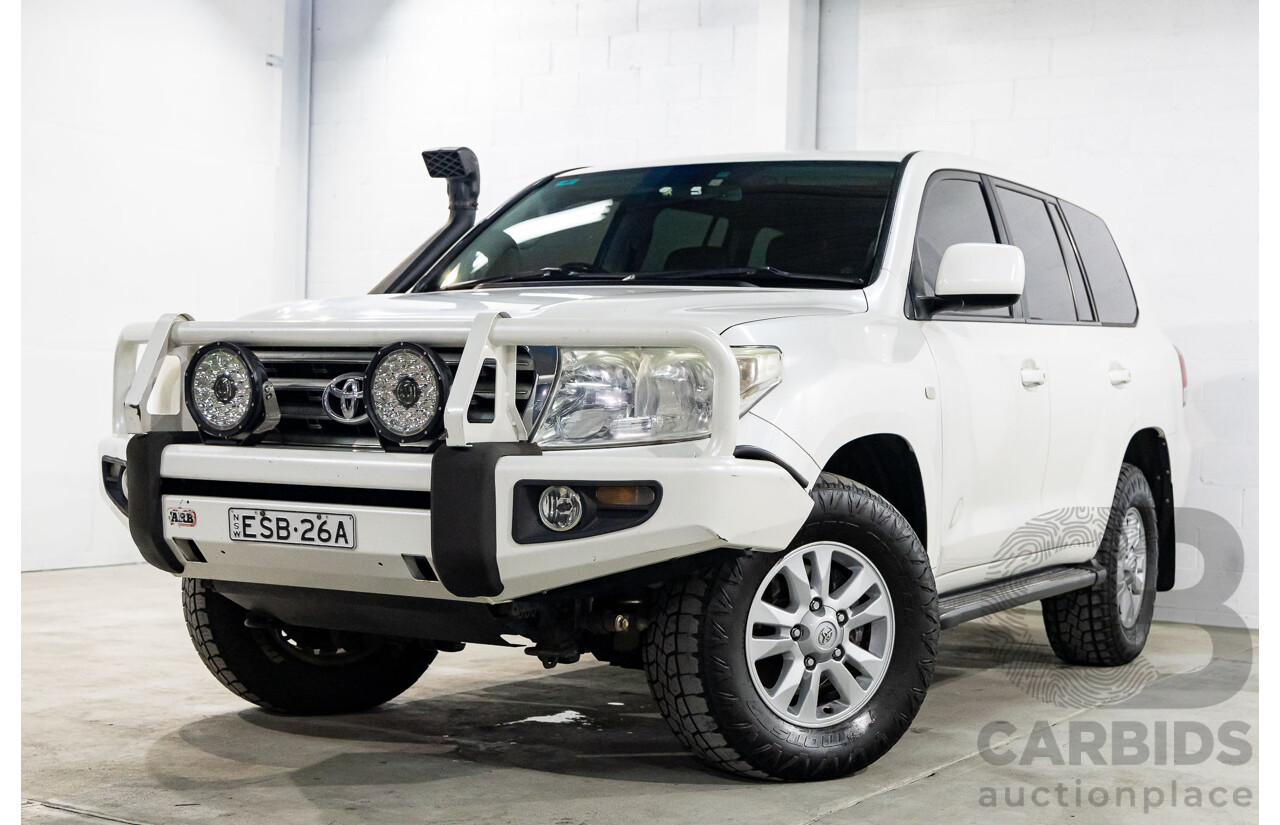 1/2008 Toyota Landcruiser Sahara (4x4) VDJ200R 4d Wagon Crystal Pearl Turbo Diesel V8 4.5L - 7 Seater