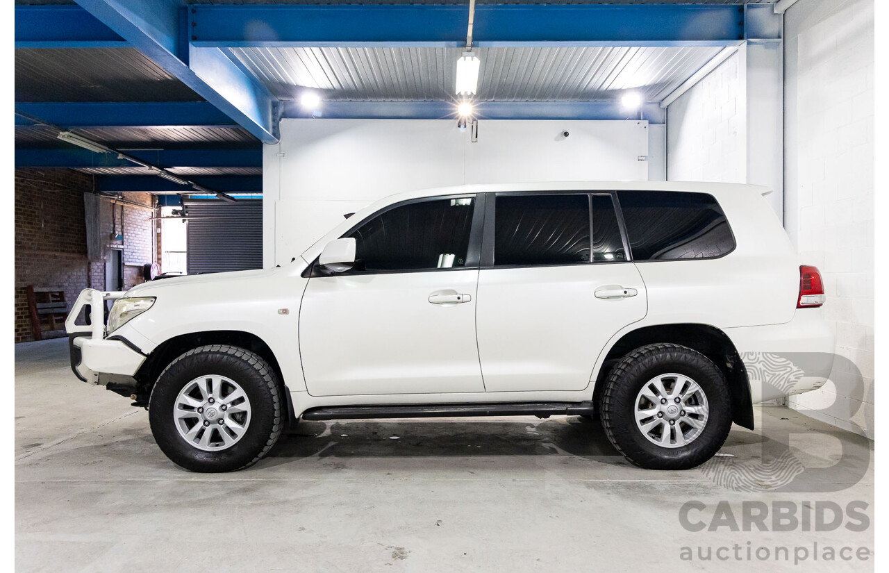 1/2008 Toyota Landcruiser Sahara (4x4) VDJ200R 4d Wagon Crystal Pearl Turbo Diesel V8 4.5L - 7 Seater
