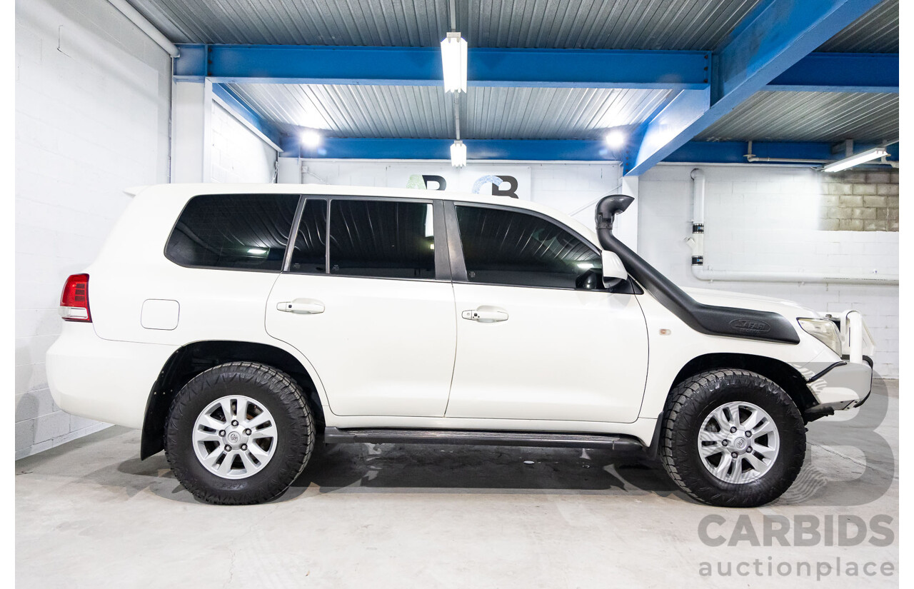 1/2008 Toyota Landcruiser Sahara (4x4) VDJ200R 4d Wagon Crystal Pearl Turbo Diesel V8 4.5L - 7 Seater