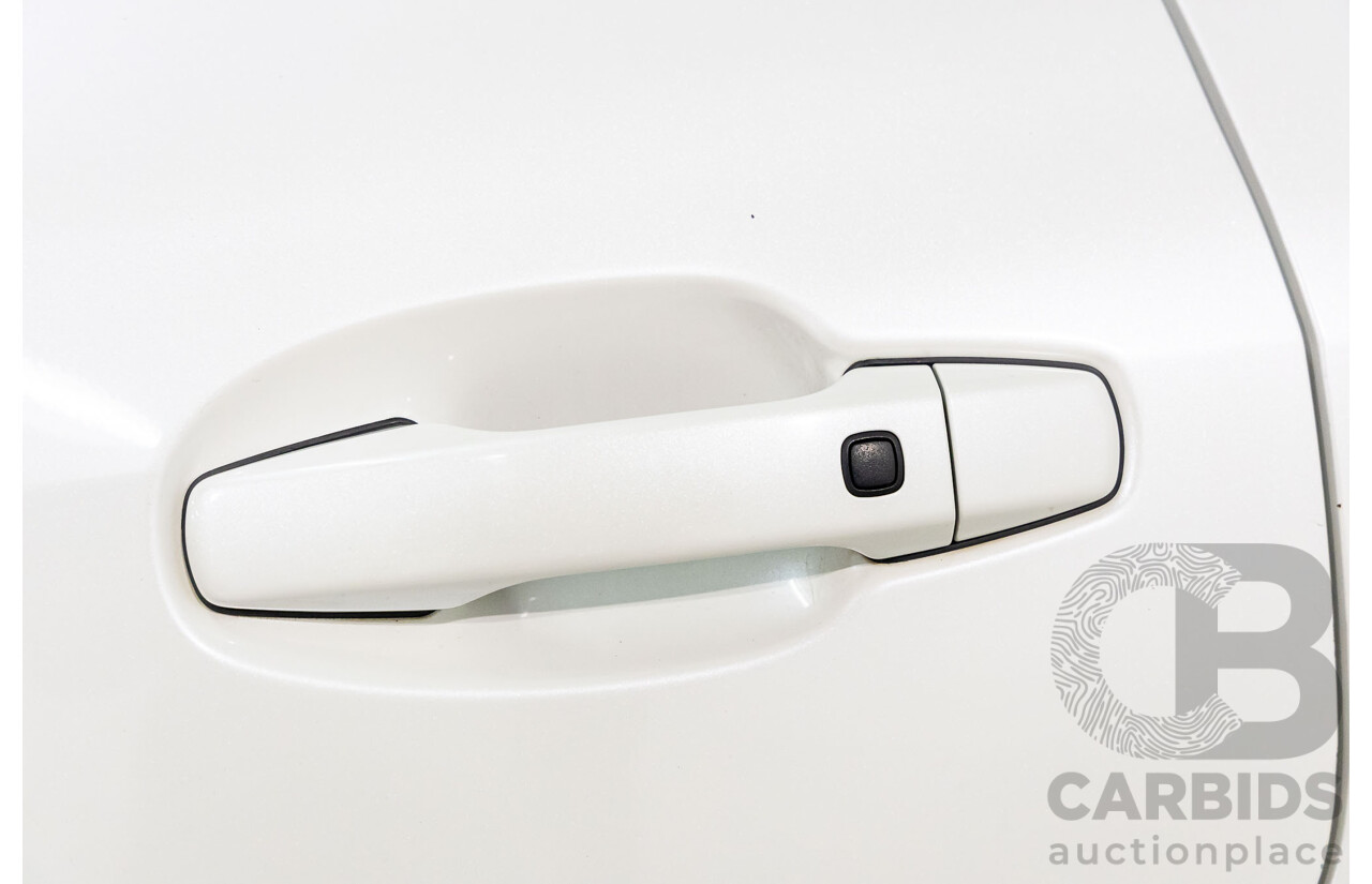 1/2008 Toyota Landcruiser Sahara (4x4) VDJ200R 4d Wagon Crystal Pearl Turbo Diesel V8 4.5L - 7 Seater