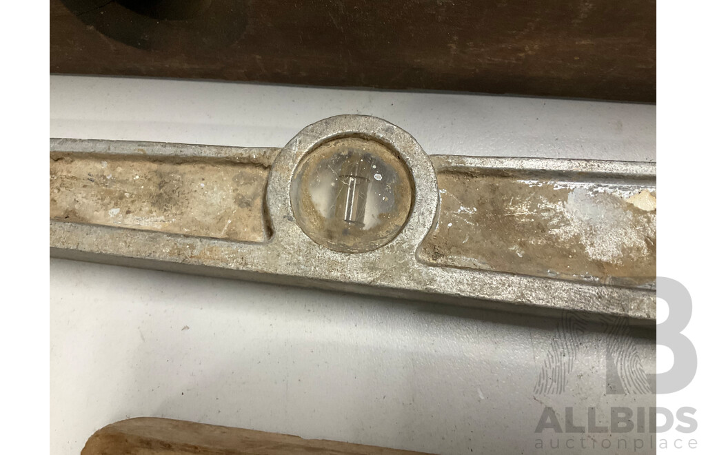 Vintage Timber and Aluminium Spirit Levels Including Stabila