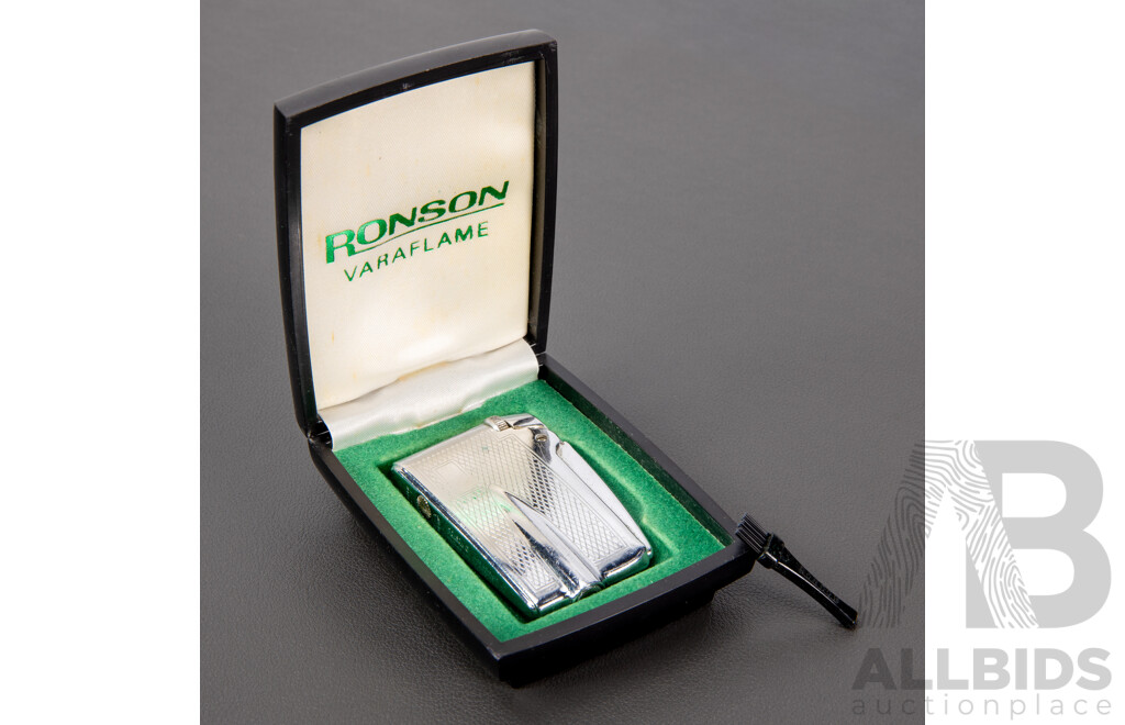 Vintage Cased Ronson Varaflame Chrome Lighter