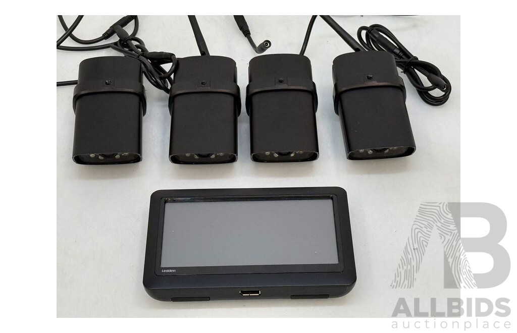 Uniden Security Cameras and Monitor
