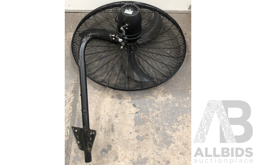 Iron Horse 750mm Oscillating Industrial Wall Fan