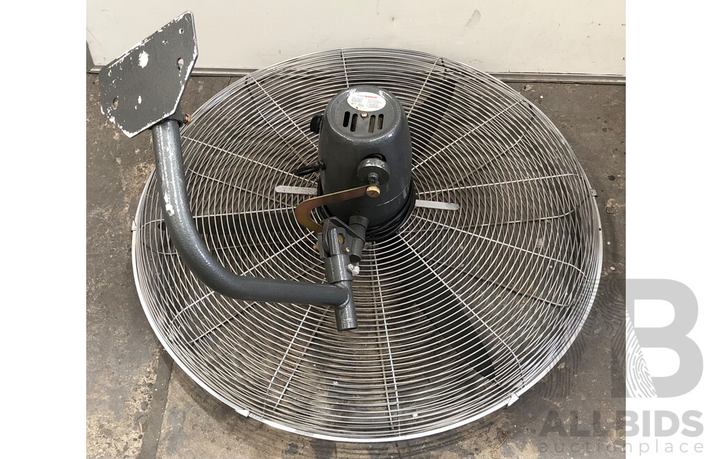 Dynabreeze 750mm Oscillating Industrial Wall Fan