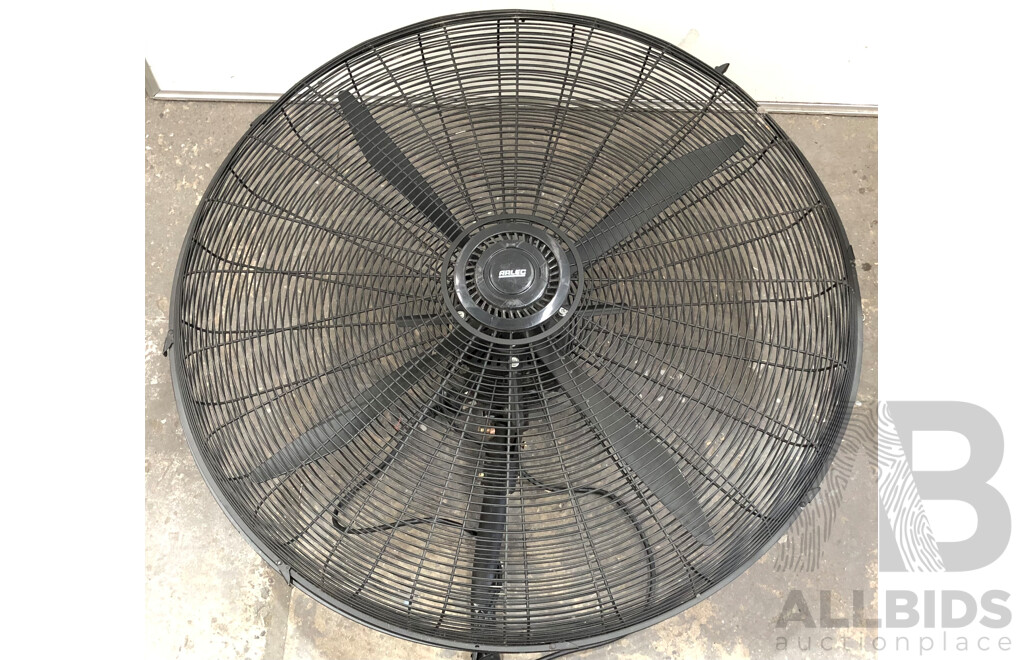 Arlec 750mm Oscillating Industrial Wall Fan