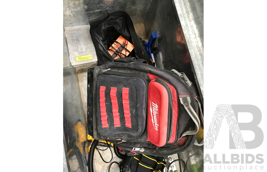 Full Boar Large Aluminium Tool Chest with Various Tools