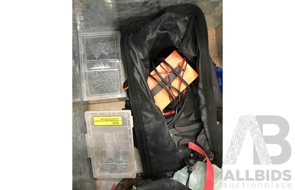 Full Boar Large Aluminium Tool Chest with Various Tools