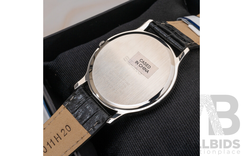 Seiko Solar Watch, SUP873P1, V115-0BE0, Water Resist 30M, Hardlex Cystal - as New Boxed