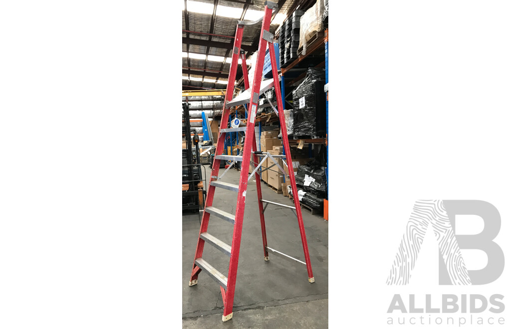 Climbrite 7-Step 2M Fibreglass Platform Ladder