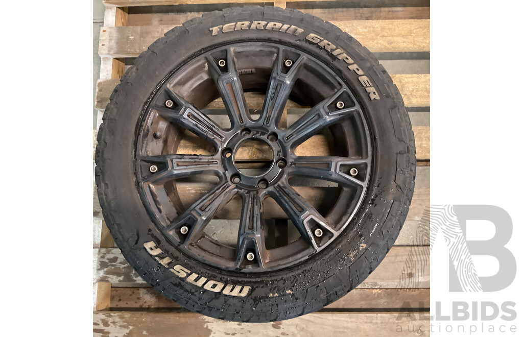 Set of 4 - Lenso Wheels with Monsta Terrain Gripper 265/50R20 Tyres