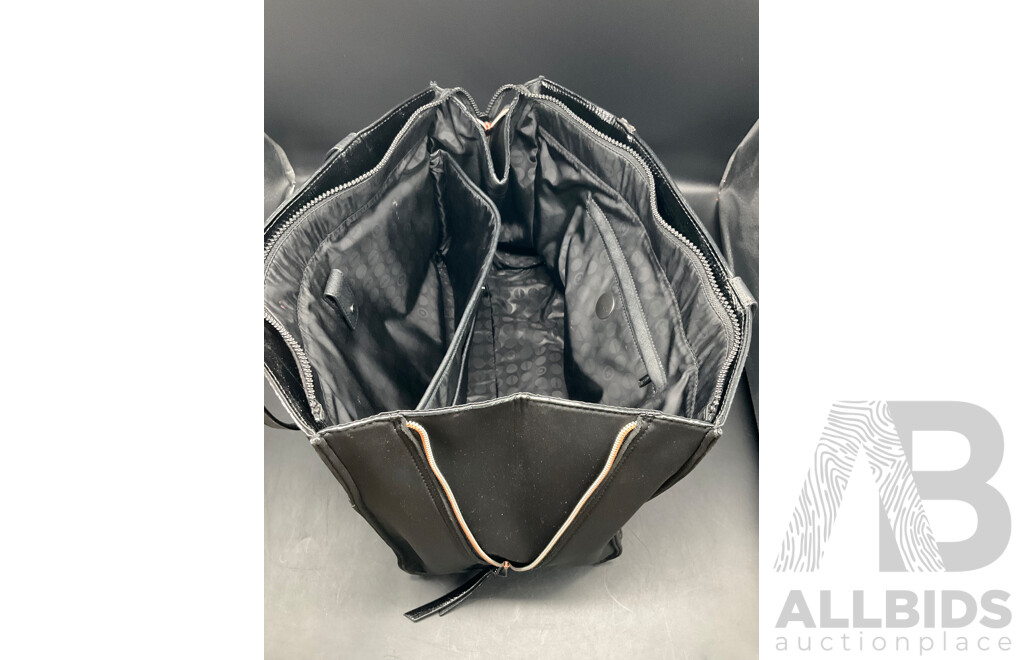 Mimco Hydro Tote (Black)