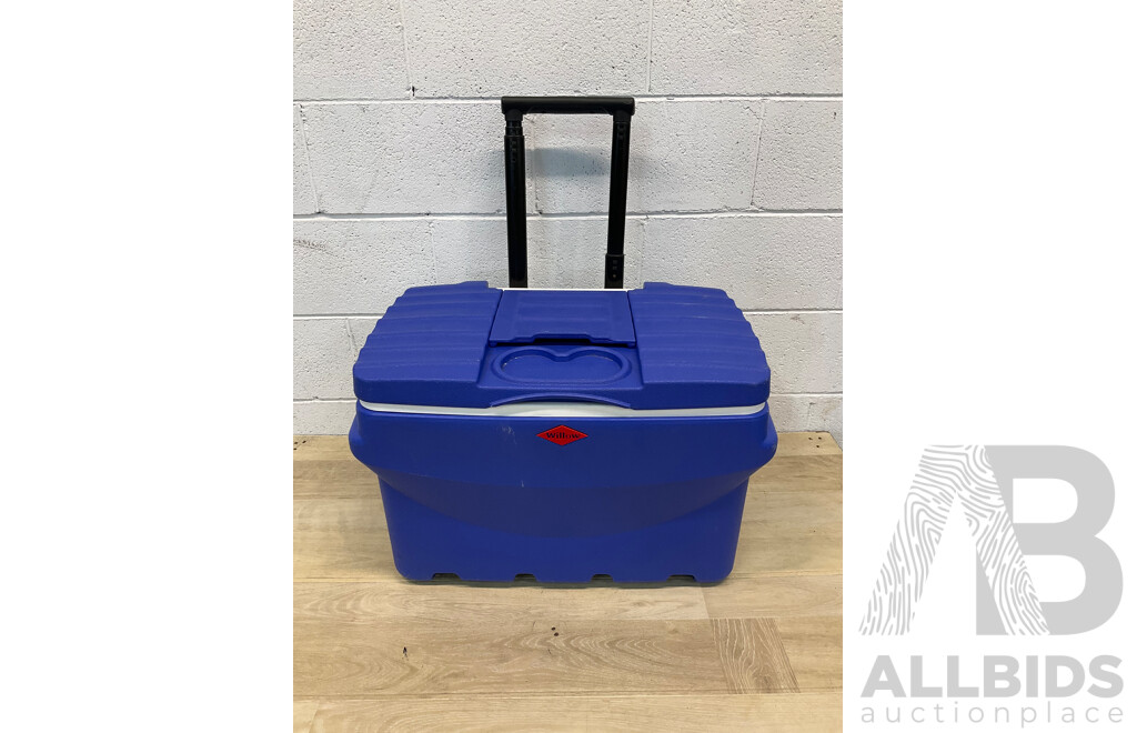 WILLOW 50L Quick Serve Wheelie Cooler