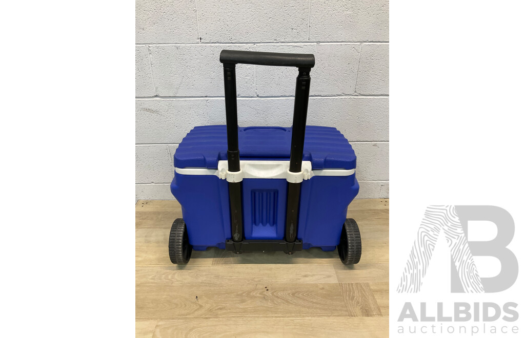 WILLOW 50L Quick Serve Wheelie Cooler