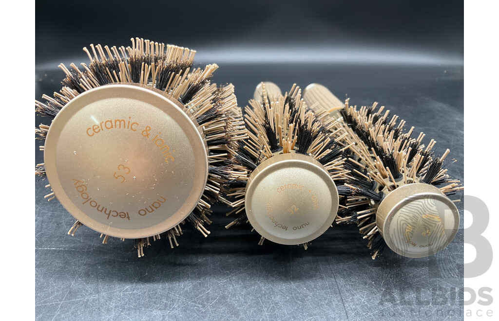 Nano Technology - Ceramic & Lonic - Professional Hair Brush Round Barrel - Lot of 31