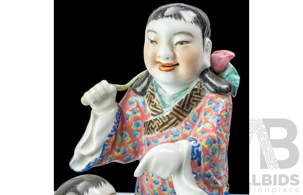 Antique Chinese Porcelain Famille Rose Hand Painted He-He Er Xian