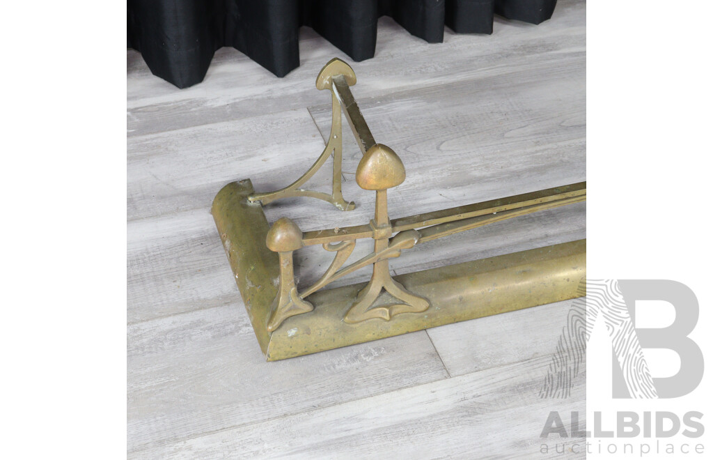 Art Nouveau Brass Fire Fender