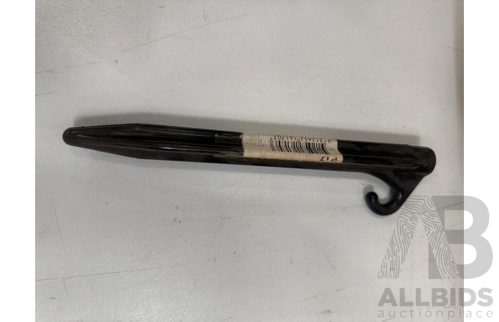 Outdoor Camping Equipment - Various Tent Pegs & Ropes