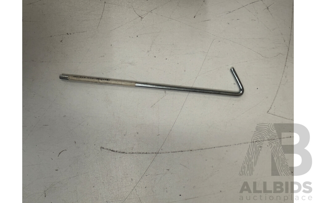 Outdoor Camping Equipment - Various Tent Pegs & Ropes