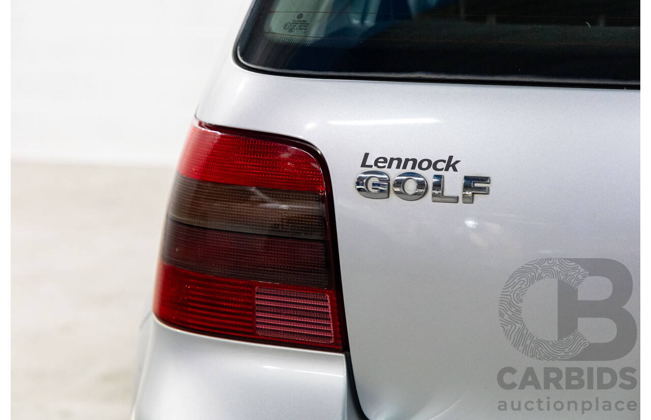 11/2003 Volkswagen Golf 1.6 S  5d Hatchback Reflex Silver 1.6L