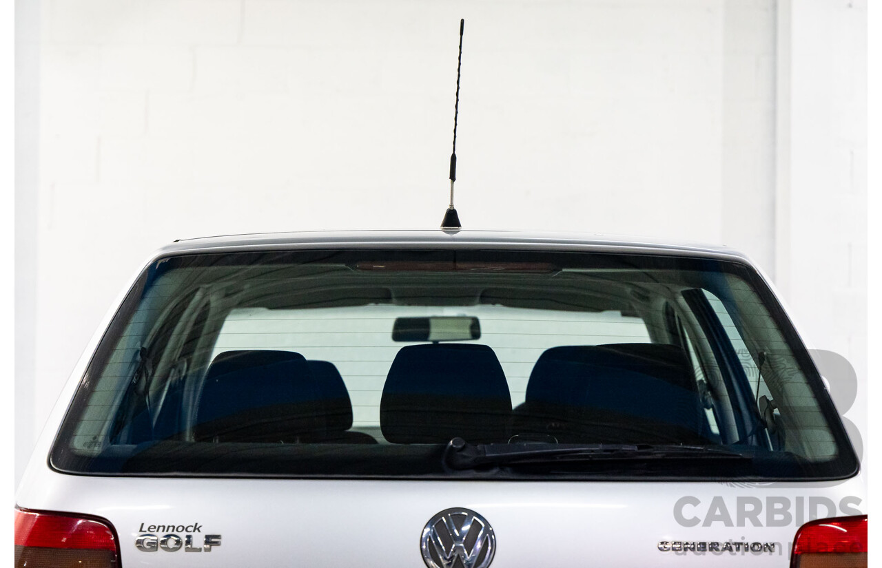 11/2003 Volkswagen Golf 1.6 S  5d Hatchback Reflex Silver 1.6L