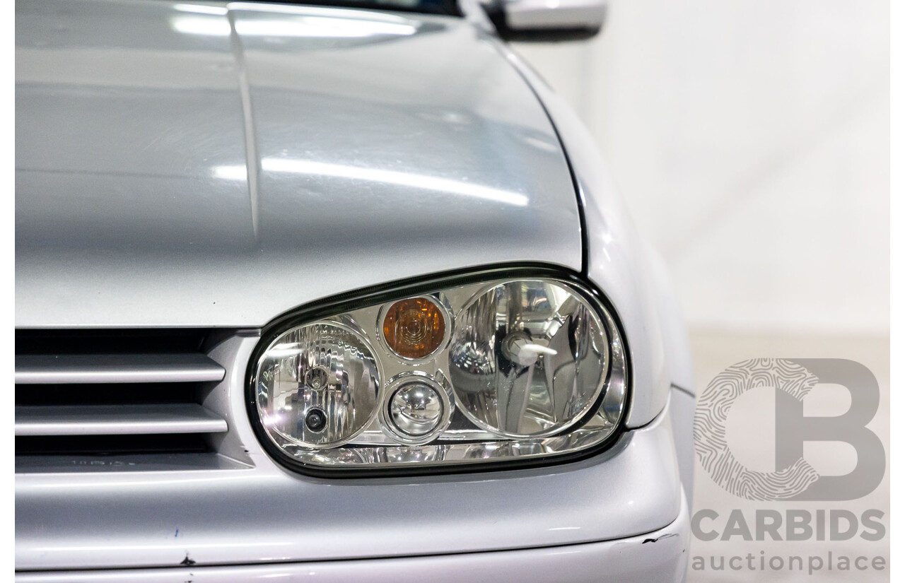 11/2003 Volkswagen Golf 1.6 S  5d Hatchback Reflex Silver 1.6L
