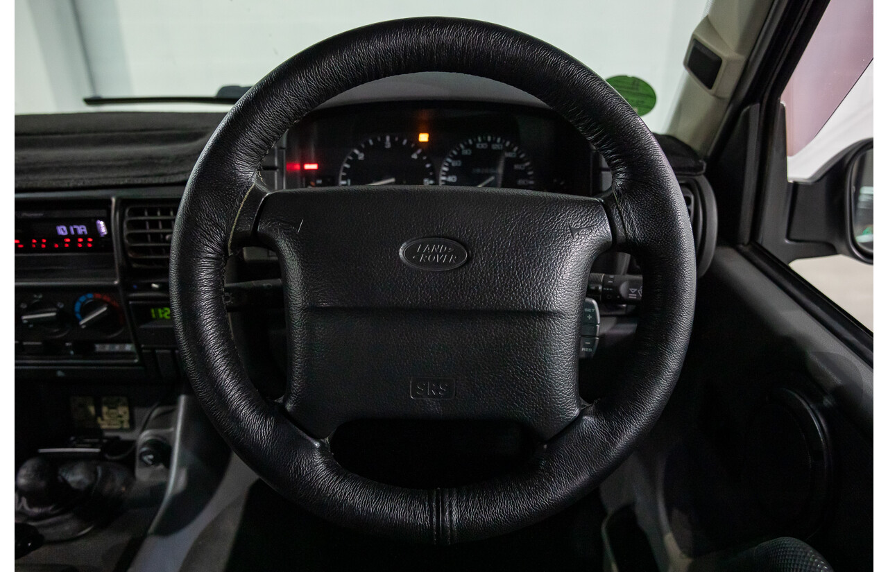 6/1999 Land Rover Discovery SE7 (4x4) 4d Wagon White V8 4.0L