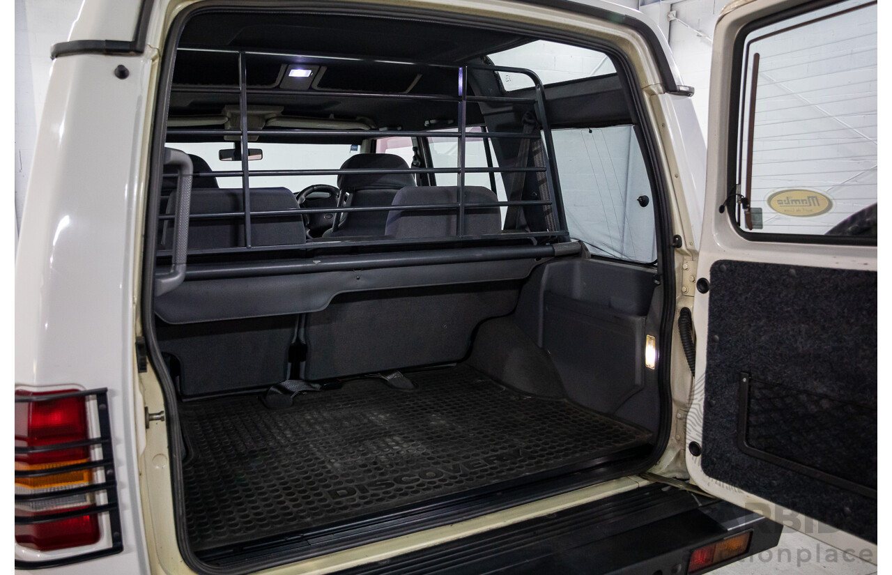 6/1999 Land Rover Discovery SE7 (4x4) 4d Wagon White V8 4.0L