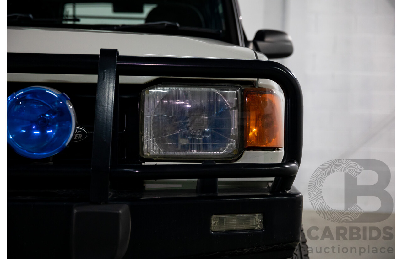 6/1999 Land Rover Discovery SE7 (4x4) 4d Wagon White V8 4.0L