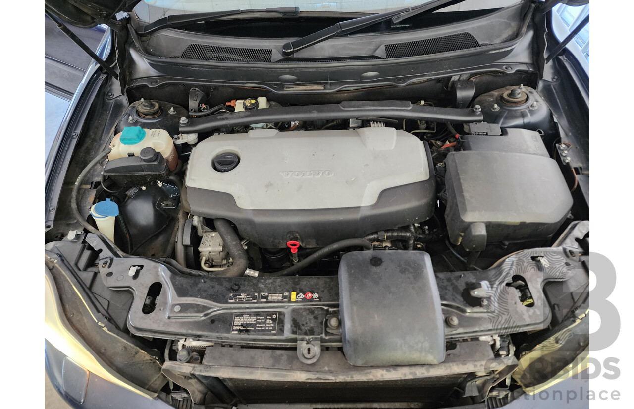 2/2014 Volvo XC90 D5 R-Design (AWD)  MY14 4d Wagon Blue Turbo Diesel 2.4L