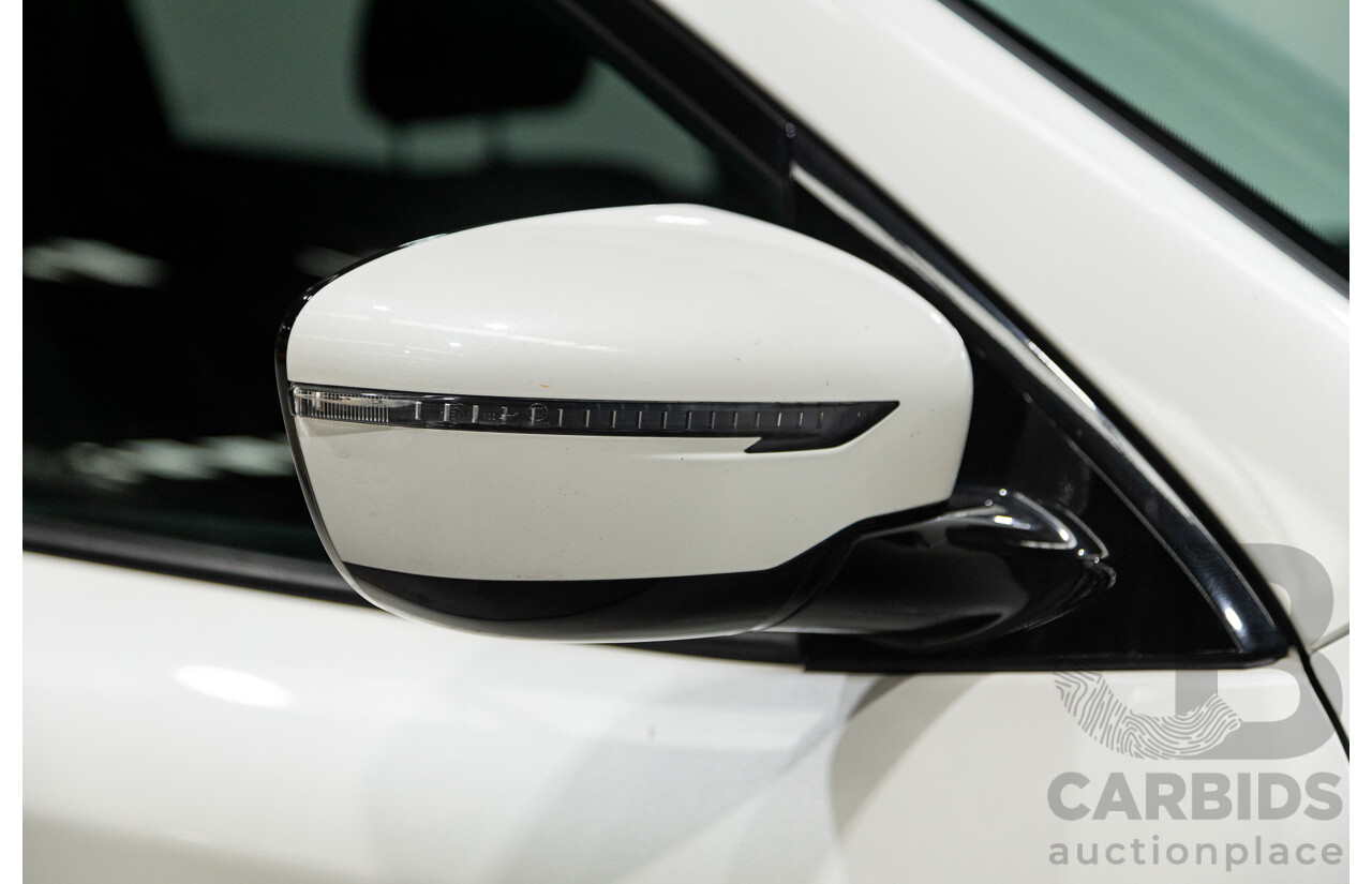 08/2017 Nissan Pathfinder ST R52 MY17 Series 2 4D Wagon White V6 3.5L