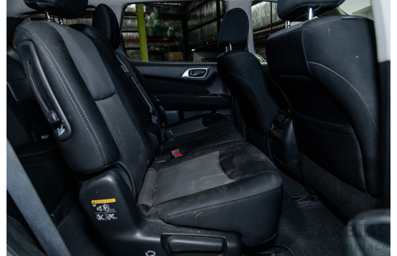 08/2017 Nissan Pathfinder ST R52 MY17 Series 2 4D Wagon White V6 3.5L