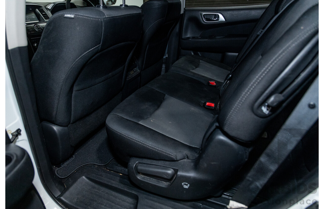 08/2017 Nissan Pathfinder ST R52 MY17 Series 2 4D Wagon White V6 3.5L