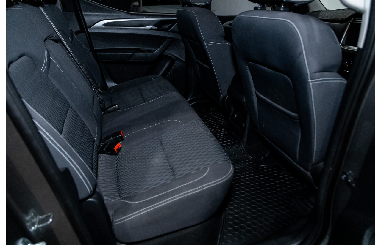 6/2018 Ldv T60 PRO (4x4) SK8C Double Cab Utility Grey Turbo Diesel 2.8L