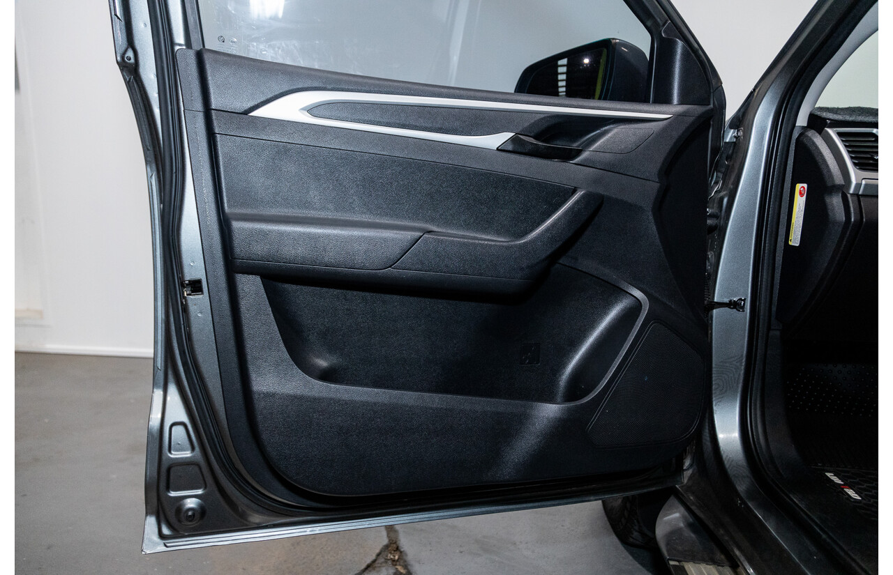 6/2018 Ldv T60 PRO (4x4) SK8C Double Cab Utility Grey Turbo Diesel 2.8L