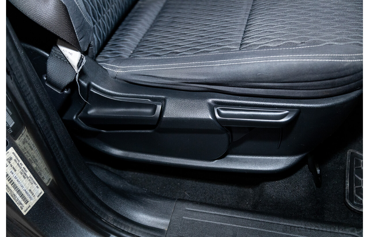 6/2018 Ldv T60 PRO (4x4) SK8C Double Cab Utility Grey Turbo Diesel 2.8L