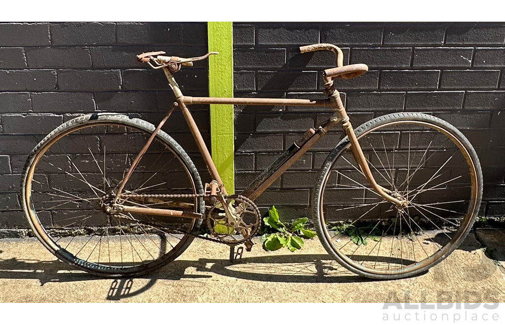 Vintage British Men's Racing Bike