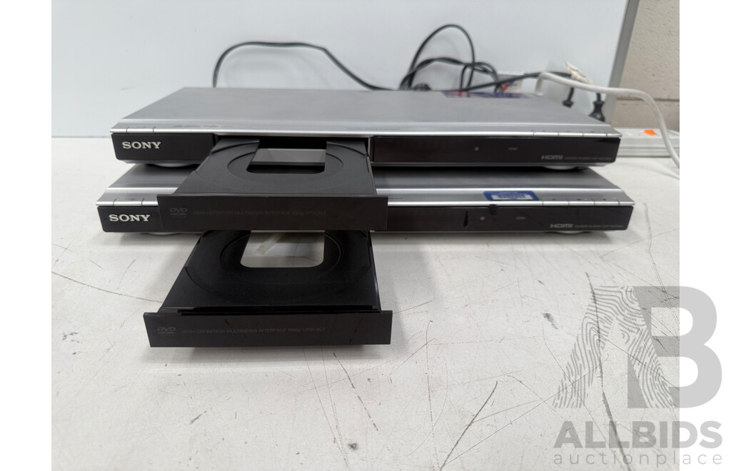 2x Sony Dvd Players + Orion VHS Player + Panasonic VHS/DVD Player Recorder