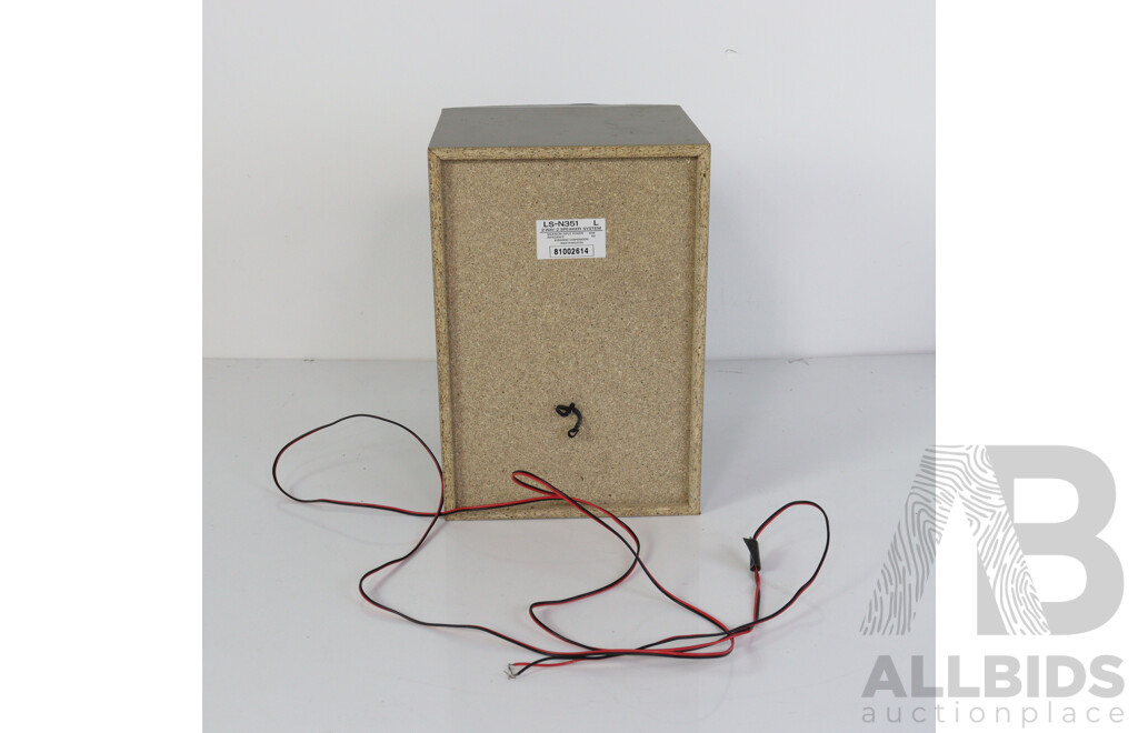 Kenwood Mini Hi Fi  Component System XD 251 with Pair LS 351 Kenwood Bass Reflex Speakers