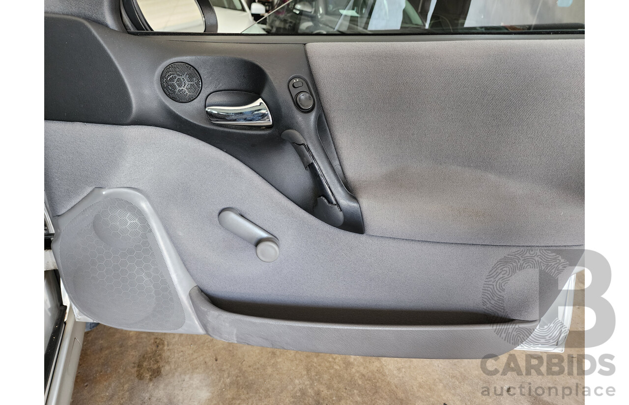 1/2001 Holden Vectra GL JSII 4d Sedan Silver 2.2L