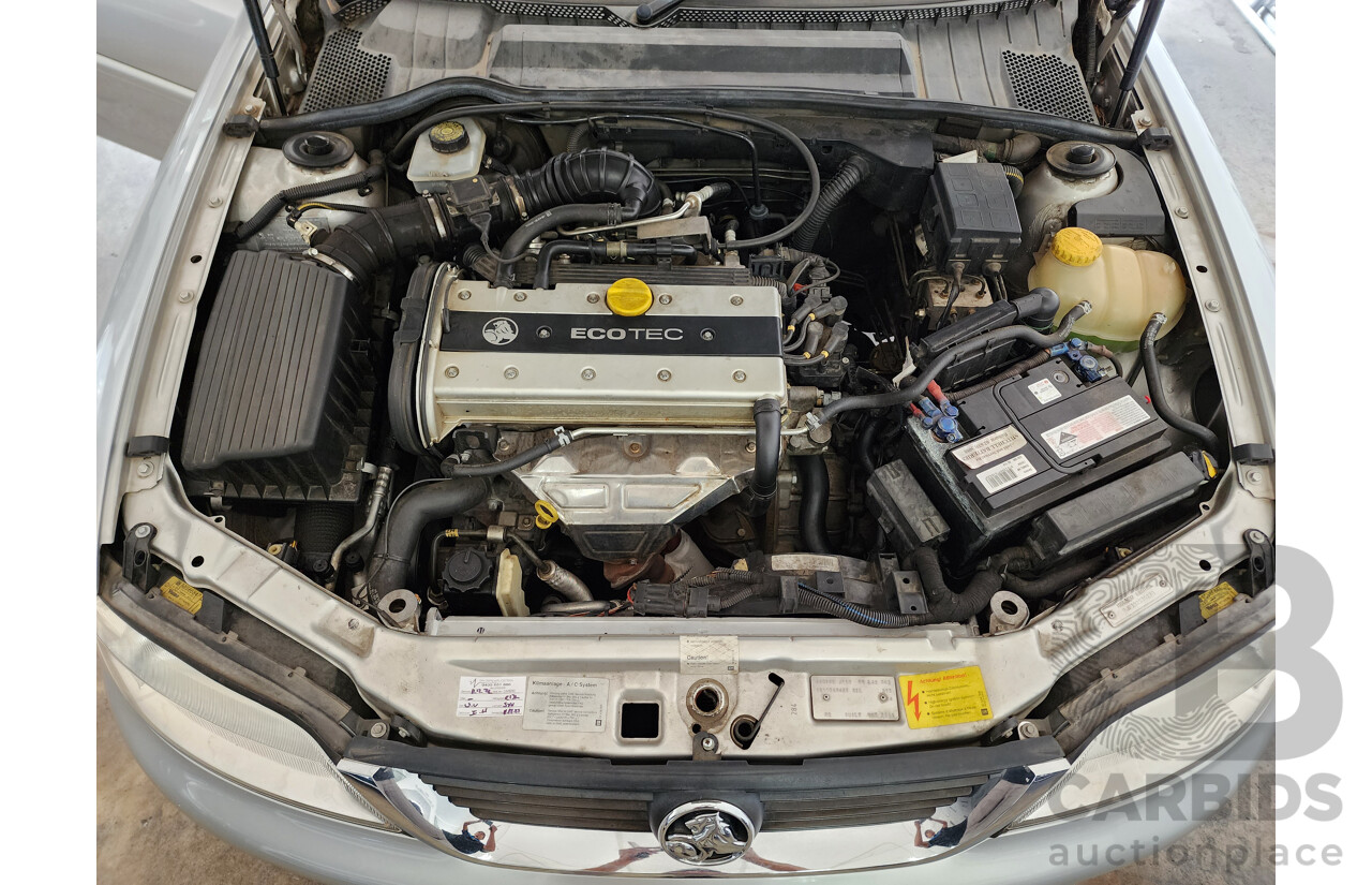 1/2001 Holden Vectra GL JSII 4d Sedan Silver 2.2L