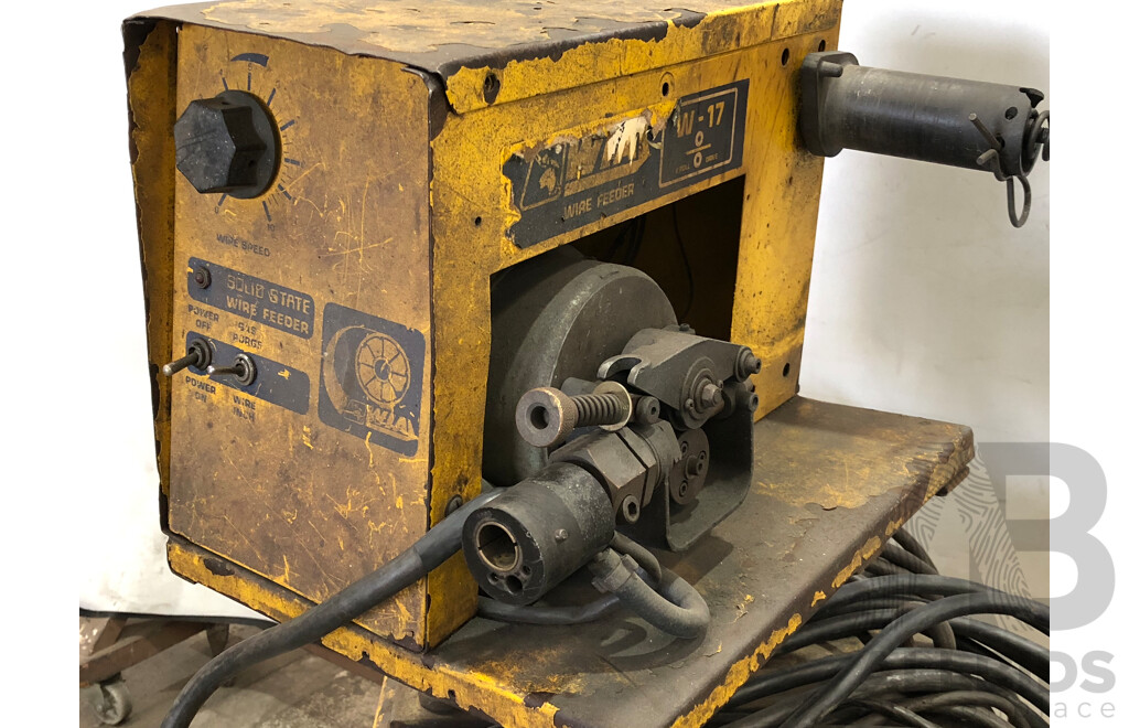 WIA Weldmatic Fabricator MIG Welder with W-17 Wire Feeder