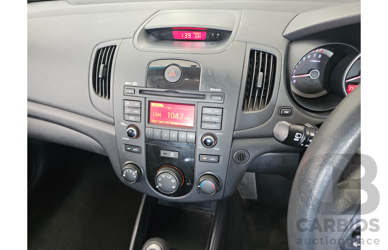 10/2010 Kia Cerato Si TD MY11 5d Hatchback Maroon 2.0L