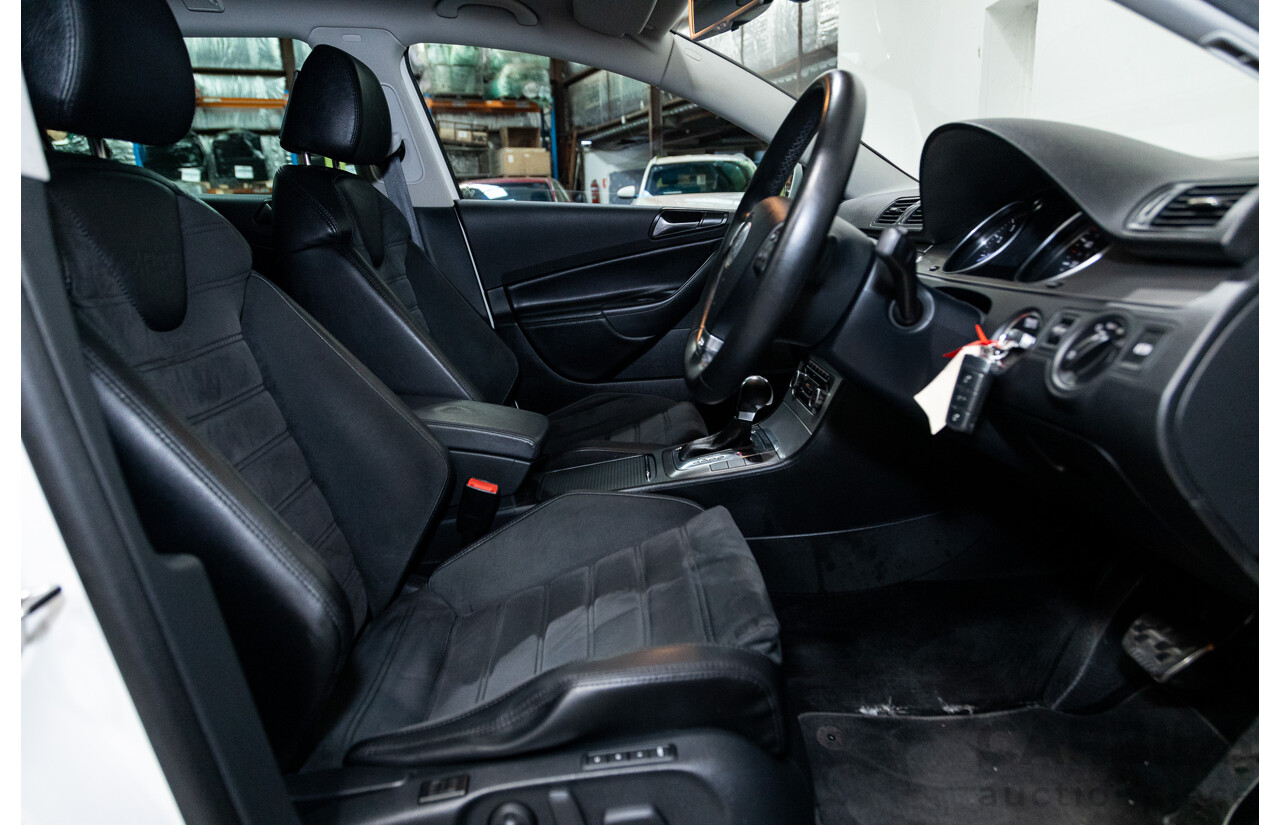 4/2010 Volkswagen Passat R36 (AWD) 3C MY10 4d Wagon Candy White 3.6L