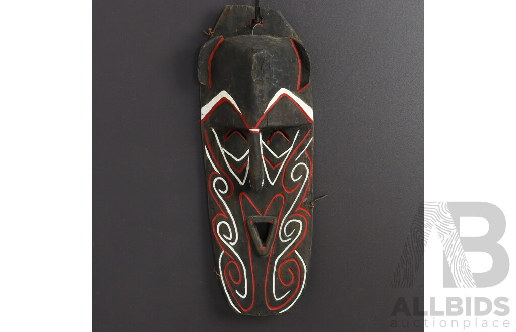 Hand Carved Papua New Guinea Wooden Mask with Polychrome Detail
