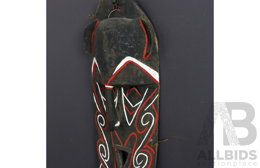 Hand Carved Papua New Guinea Wooden Mask with Polychrome Detail