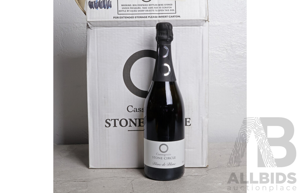 Case of Six Castle Grain Stone Circle Blanc De Blanc